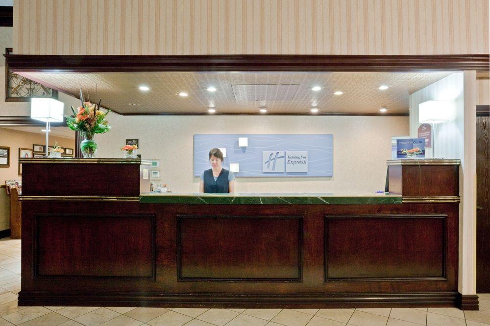 Hotel Express Spokane-downtown By Ihg 2*